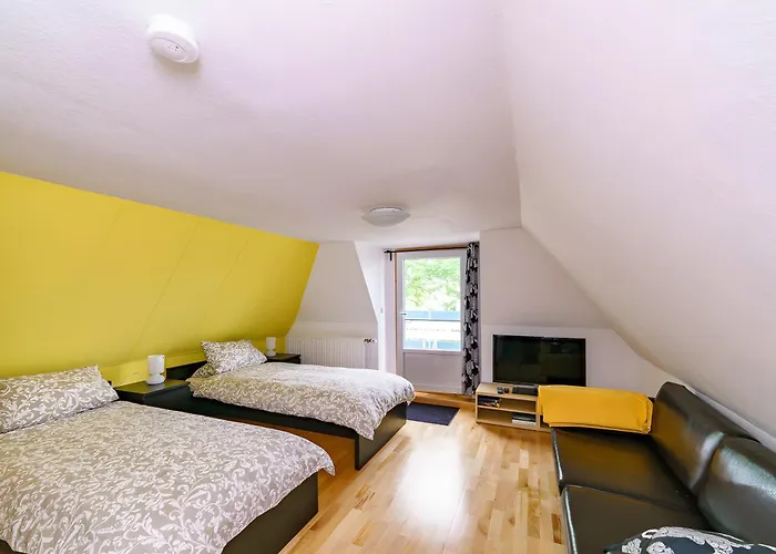 Rosen Hus Lägenhet *